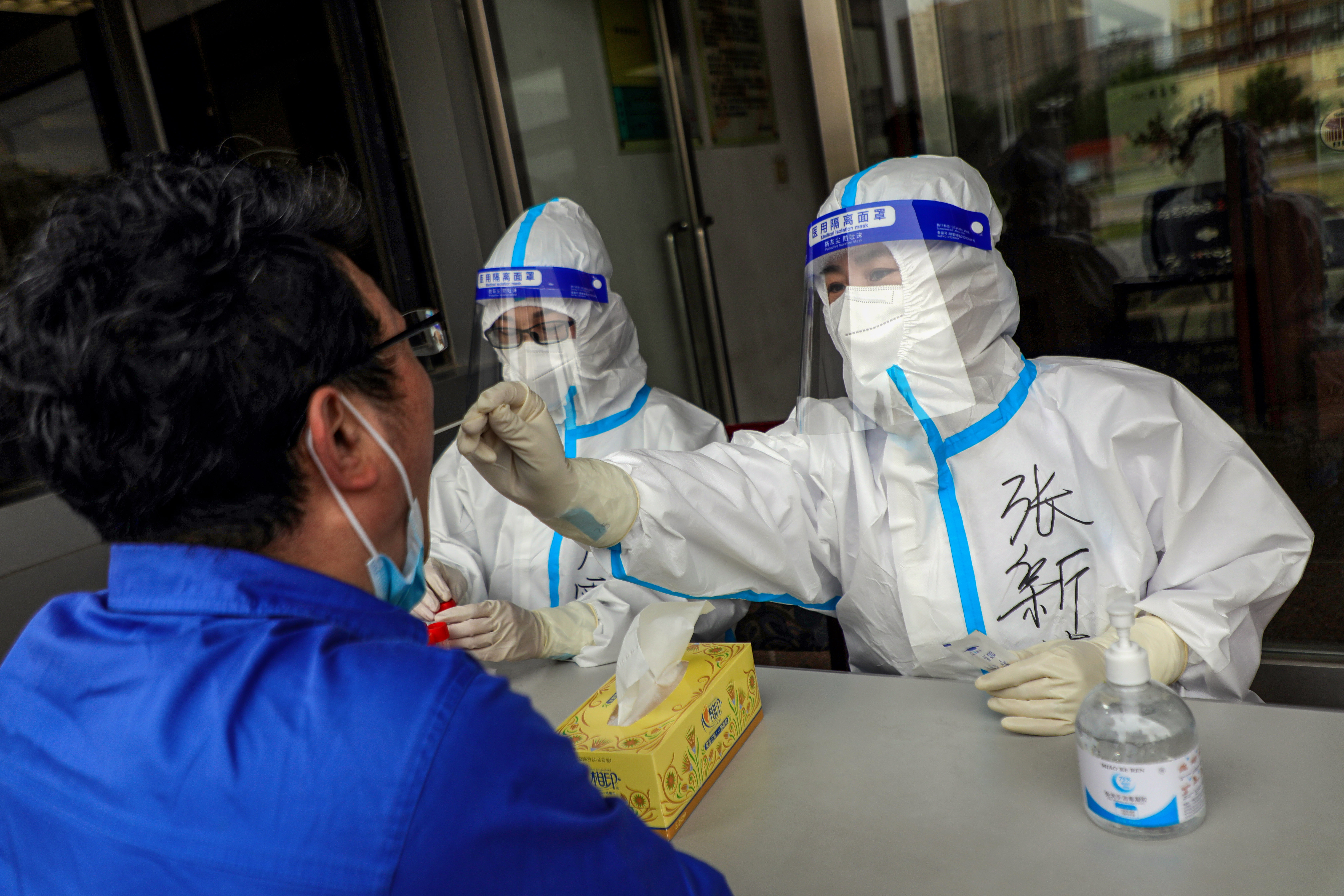 安彩高科：抗疫路上，從來都是“雙向奔赴”！