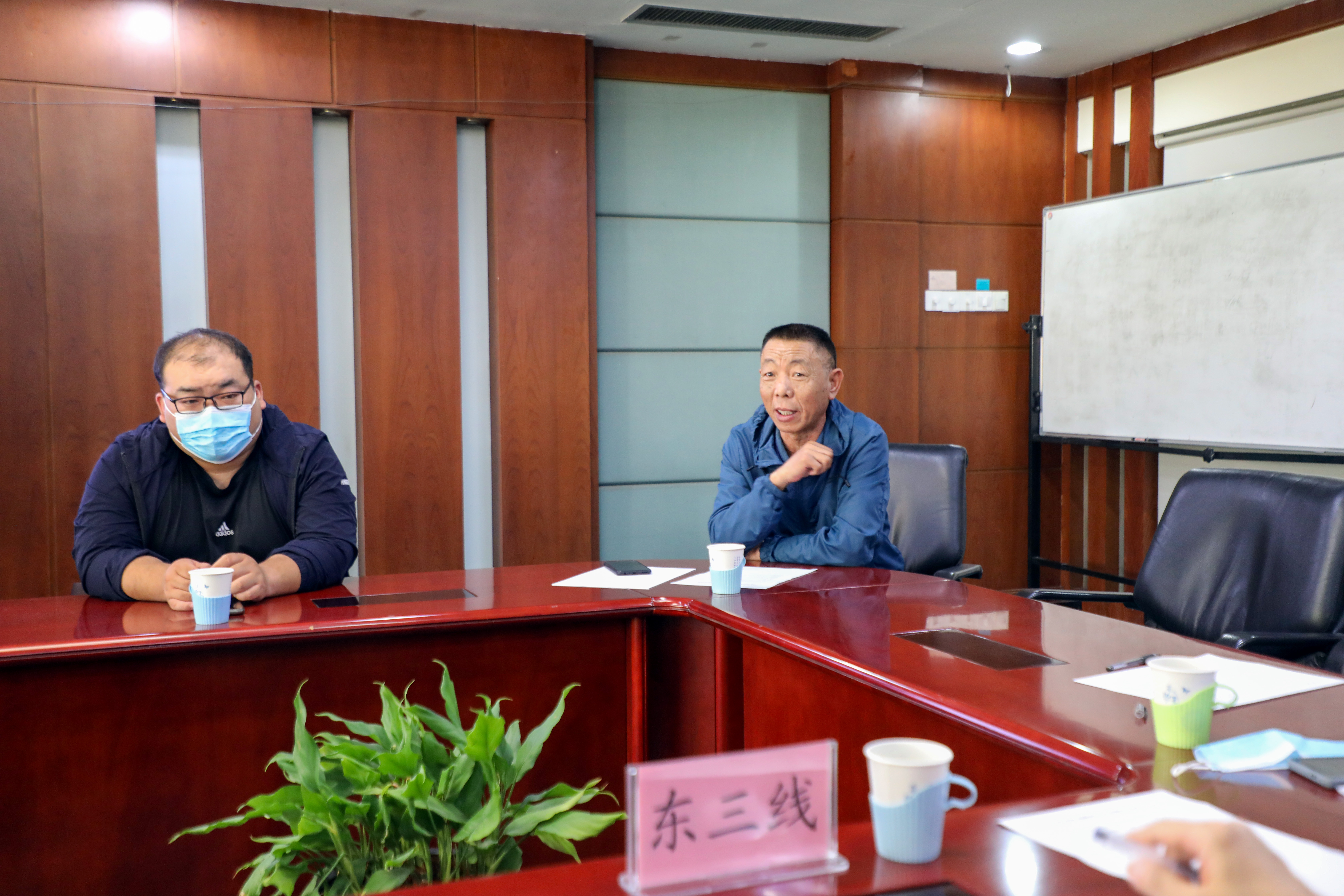 安彩幸福班車，永遠在路上！