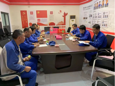 月光戰(zhàn)“疫”筆記∣心在一起 無懼風(fēng)雨 抗擊疫情 有我有你——安彩光伏新材料抗擊疫情紀(jì)實