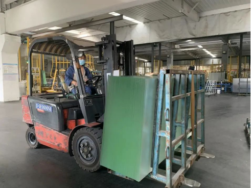 同心戰“疫”，守護月圓——安彩高科打響疫情防控和安全生產“雙線戰疫”