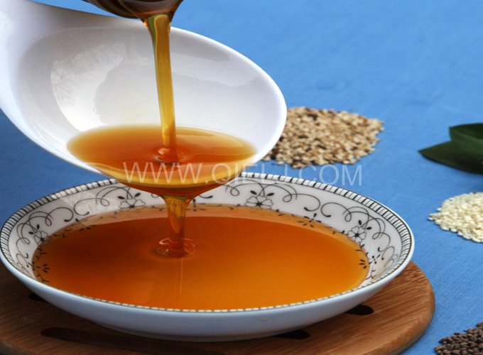 芝麻油提取加工，企鵝糧油機械生產色香味俱佳的油脂(圖1)
